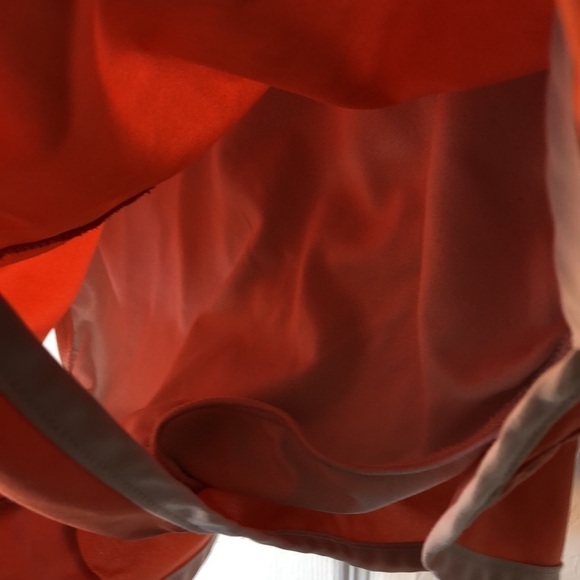 M Under Armour light orange running shorts​​​​​ - Picture 8 of 11